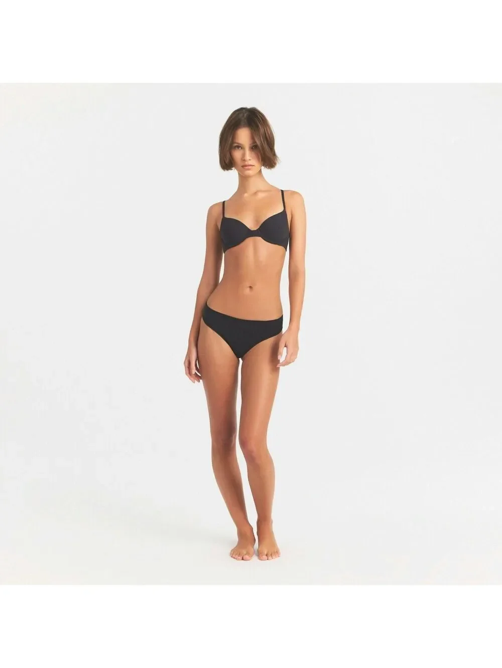 SKIMS NWT Fits Everybody T-Shirt Bra - Size 36A - Picture 3 of 5
